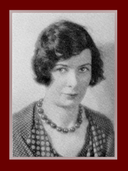 Photographic portrait of Beatrice Tucker